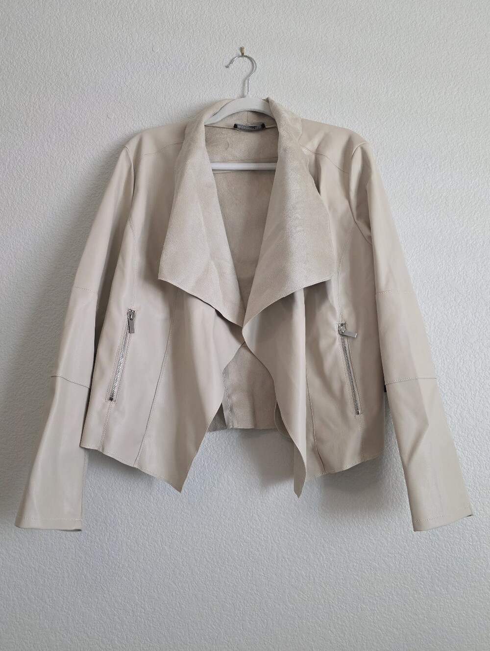 NWT Bagatelle Collection XL Cream Faux Leather Waterfall Drape Jacket